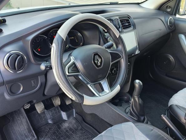 Renault Logan II Рестайлинг с пробегом 2020 года, цена 1 277 000 рублей, 47228 км, седан, Автокод Объявления