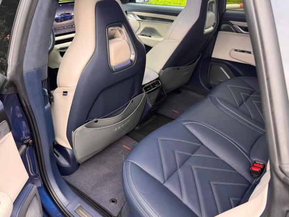 Zeekr 001 I с пробегом 2023 года, цена 5 499 000 рублей, 31000 км, хэтчбек, Автокод Объявления