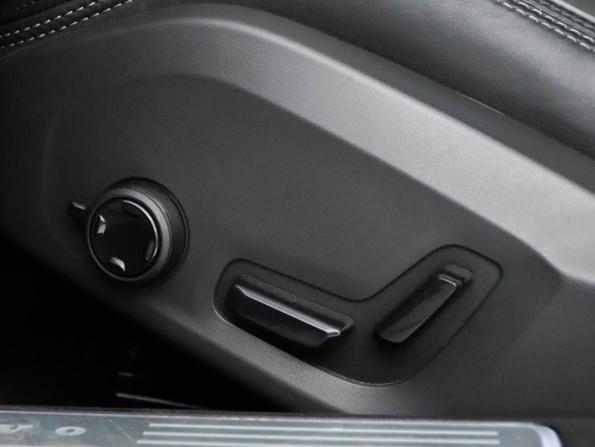 Volvo S90 II Рестайлинг с пробегом 2023 года, цена 4 599 050 рублей, 37771 км, седан, Автокод Объявления