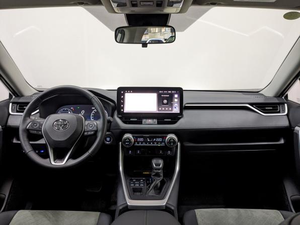 Toyota RAV4 V (XA50) с пробегом 2025 года, цена 3 925 000 рублей, 5170 км, внедорожник, Автокод Объявления