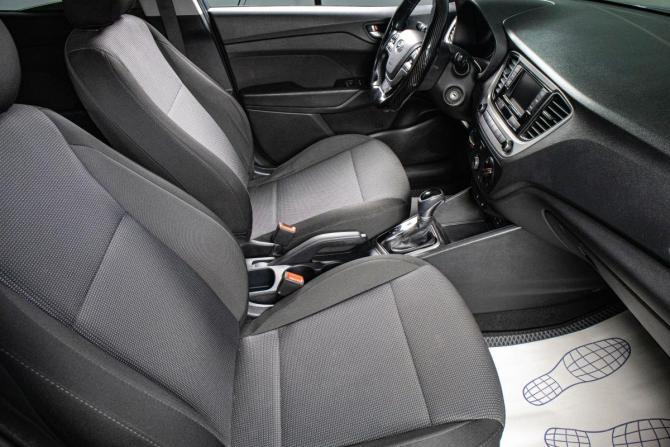 Hyundai Solaris II с пробегом 2019 года, цена 1 399 000 рублей, 55671 км, седан, Автокод Объявления
