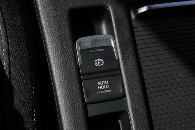 Volkswagen Passat B8 с пробегом 2018 года, цена 2 150 000 рублей, 186210 км, универсал, Автокод Объявления