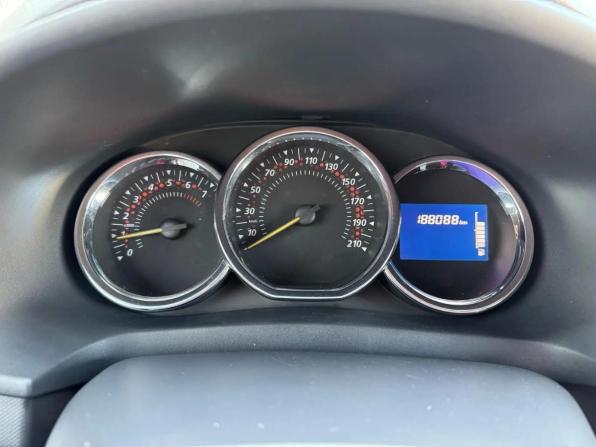 Renault Sandero II с пробегом 2016 года, цена 695 000 рублей, 188087 км, хэтчбек, Автокод Объявления
