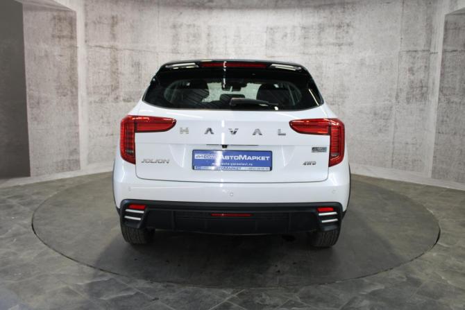 Haval Jolion I Рестайлинг с пробегом 2024 года, цена 2 275 000 рублей, 37894 км, внедорожник, Автокод Объявления