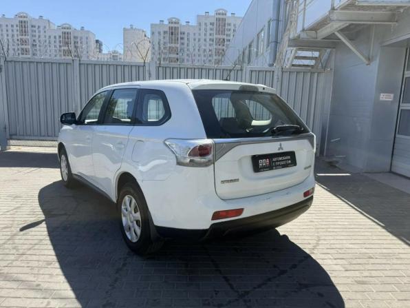 Mitsubishi Outlander II Рестайлинг с пробегом 2012 года, цена 1 099 000 рублей, 191892 км, внедорожник, Автокод Объявления
