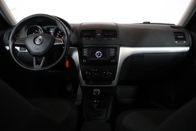 Skoda Yeti I Рестайлинг с пробегом 2016 года, цена 1 249 000 рублей, 111000 км, внедорожник, Автокод Объявления