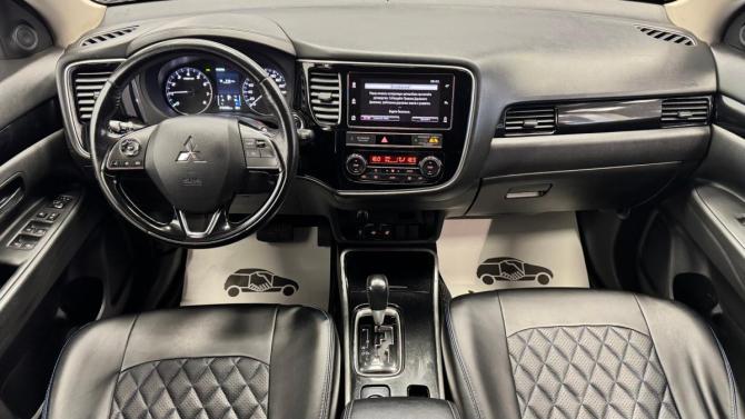 Mitsubishi Outlander III Рестайлинг 2 с пробегом 2018 года, цена 1 635 000 рублей, 216460 км, внедорожник, Автокод Объявления