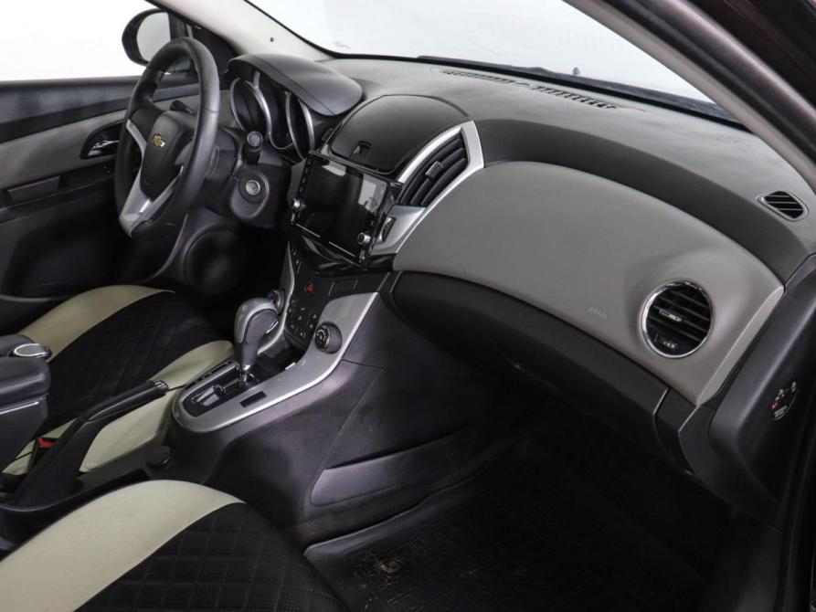 Chevrolet Cruze I Рестайлинг Химки  - изображение 7