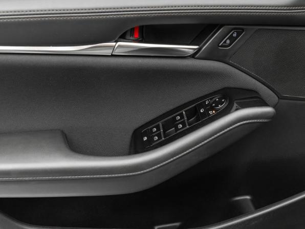 Mazda 3 IV (BP) с пробегом 2019 года, цена 2 095 000 рублей, 71708 км, седан, Автокод Объявления