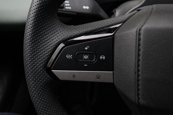 Changan Lamore с пробегом 2024 года, цена 1 870 000 рублей, 24332 км, седан, Автокод Объявления