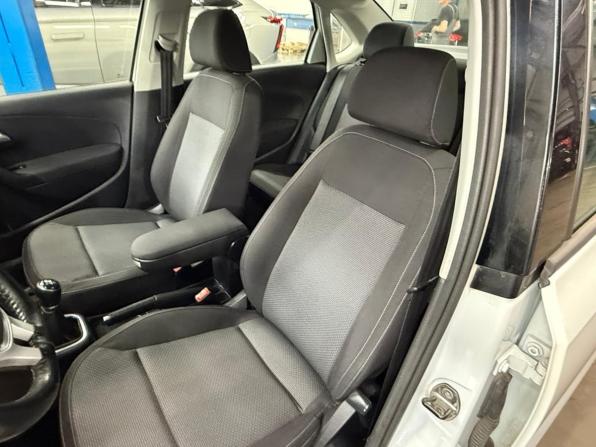 Volkswagen Polo V Рестайлинг с пробегом 2017 года, цена 1 085 000 рублей, 106750 км, седан, Автокод Объявления
