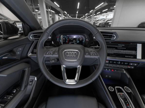Audi A3 IV (8Y) Рестайлинг с пробегом 2025 года, цена 4 050 000 рублей, 11 км, хэтчбек, Автокод Объявления
