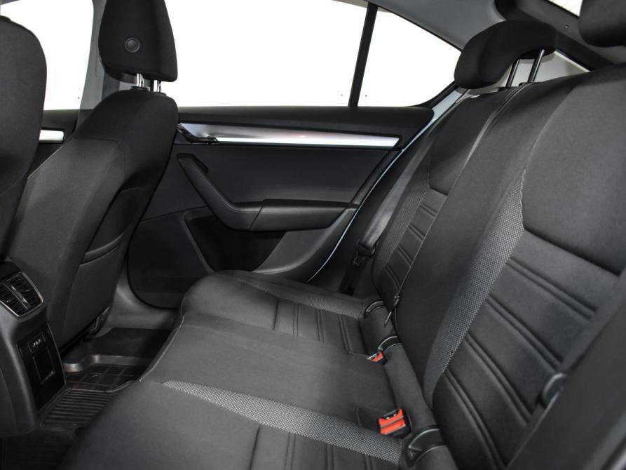 Skoda Octavia III (A7) Рестайлинг Санкт-Петербург  - изображение 12