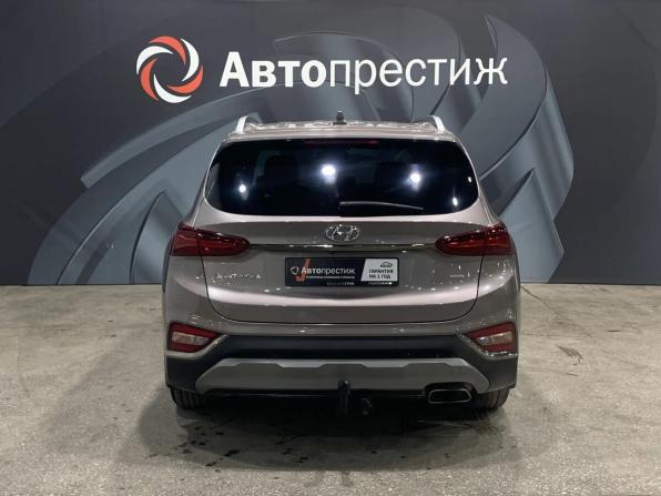 Hyundai Santa Fe IV с пробегом 2020 года, цена 2 545 000 рублей, 241105 км, внедорожник, Автокод Объявления