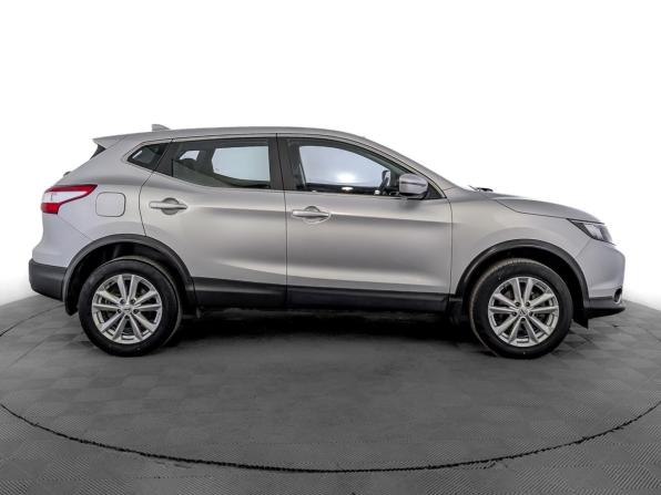 Nissan Qashqai II с пробегом 2018 года, цена 1 650 000 рублей, 73669 км, внедорожник, Автокод Объявления