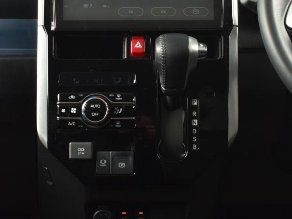 Toyota Roomy I Рестайлинг с пробегом 2020 года, цена 1 184 995 рублей, 35033 км, микровэн, Автокод Объявления