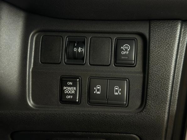 Nissan Serena V (C27) с пробегом 2018 года, цена 2 060 000 рублей, 91519 км, минивэн, Автокод Объявления