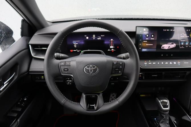 Toyota Camry IX (XV80) China Market с пробегом 2025 года, цена 4 550 000 рублей, 14 км, седан, Автокод Объявления