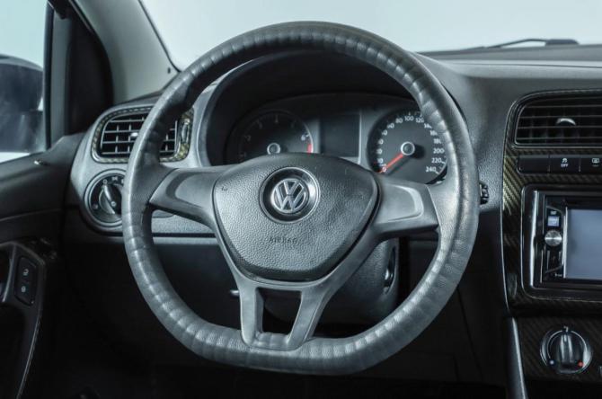 Volkswagen Polo V Рестайлинг с пробегом 2019 года, цена 1 149 000 рублей, 150000 км, седан, Автокод Объявления