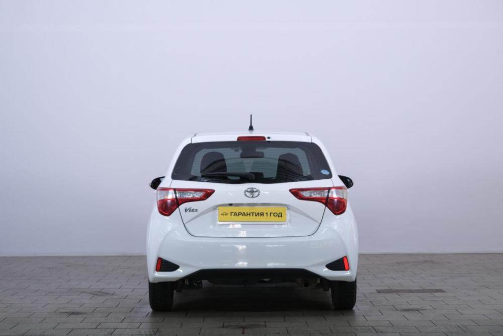 Toyota Vitz III (XP130) Рестайлинг 2 Омск  - изображение 6