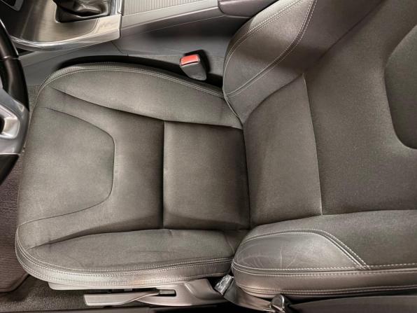 Volvo S60 II Рестайлинг с пробегом 2015 года, цена 1 599 000 рублей, 90098 км, седан, Автокод Объявления