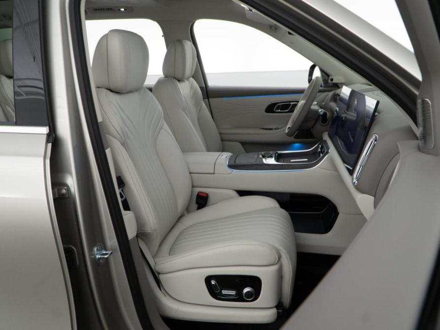 Geely Galaxy M9 Москва  - изображение 12