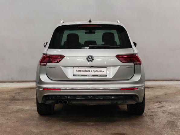 Volkswagen Tiguan II с пробегом 2018 года, цена 2 170 000 рублей, 225060 км, внедорожник, Автокод Объявления
