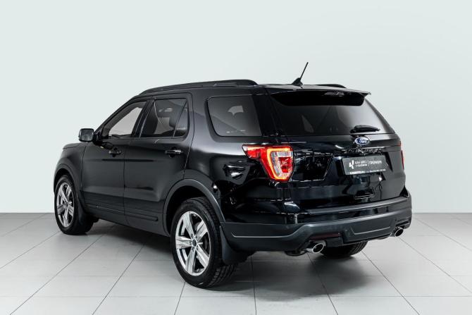 Ford Explorer V Рестайлинг 2 с пробегом 2018 года, цена 3 229 000 рублей, 107040 км, внедорожник, Автокод Объявления