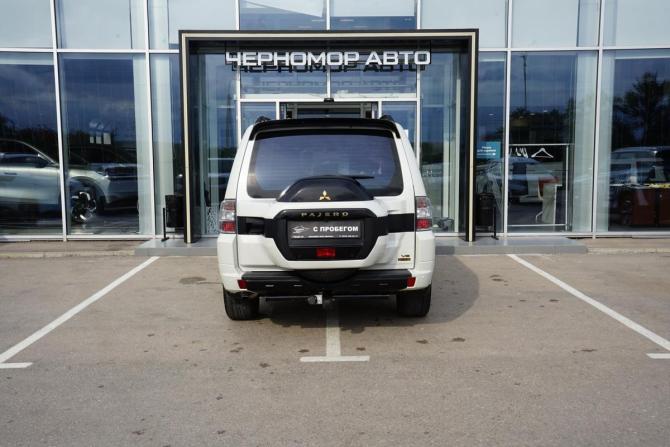 Mitsubishi Pajero IV Рестайлинг 2 с пробегом 2021 года, цена 3 490 000 рублей, 84050 км, внедорожник, Автокод Объявления