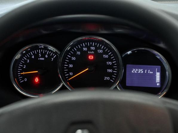 Renault Logan II с пробегом 2014 года, цена 482 000 рублей, 223511 км, седан, Автокод Объявления