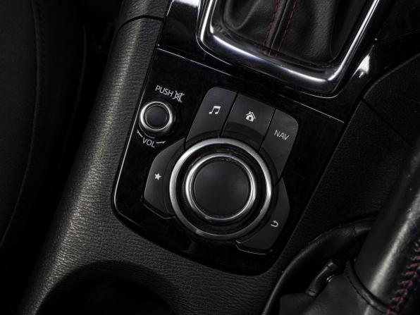 Mazda Axela III с пробегом 2015 года, цена 1 579 000 рублей, 118909 км, хэтчбек, Автокод Объявления