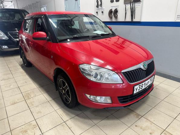 Skoda Fabia II Рестайлинг с пробегом 2011 года, цена 550 000 рублей, 248968 км, хэтчбек, Автокод Объявления