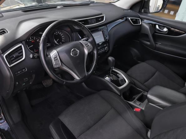 Nissan Qashqai II с пробегом 2018 года, цена 1 149 000 рублей, 272673 км, внедорожник, Автокод Объявления