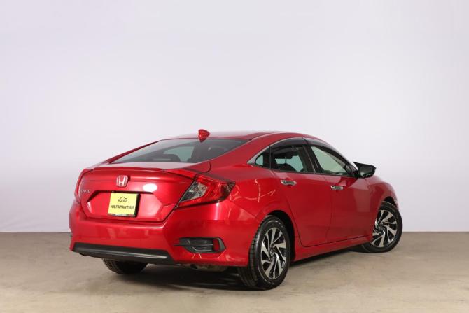 Honda Civic X с пробегом 2018 года, цена 2 099 000 рублей, 36000 км, седан, Автокод Объявления