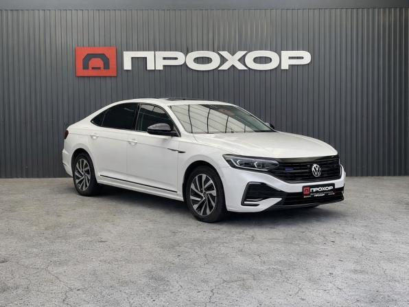 Volkswagen Passat B8 Рестайлинг с пробегом 2021 года, цена 2 897 000 рублей, 55977 км, седан, Автокод Объявления