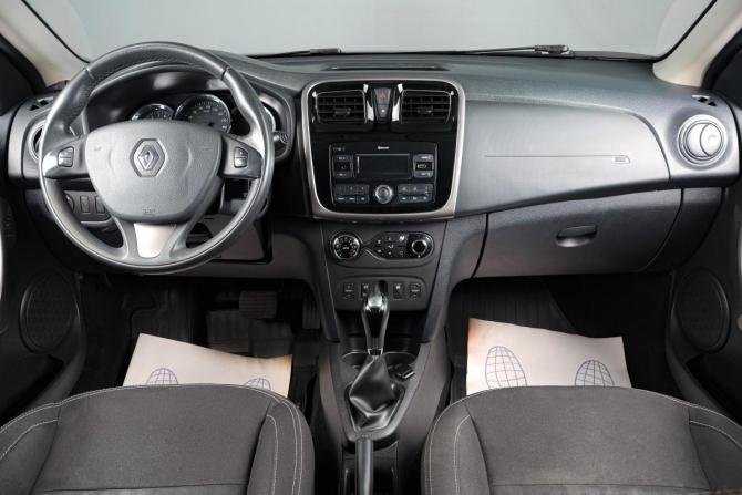 Renault Sandero II с пробегом 2018 года, цена 999 000 рублей, 56000 км, хэтчбек, Автокод Объявления