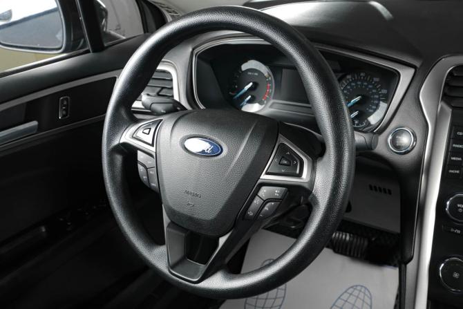 Ford Fusion (North America) II Рестайлинг с пробегом 2016 года, цена 1 679 000 рублей, 85300 км, седан, Автокод Объявления