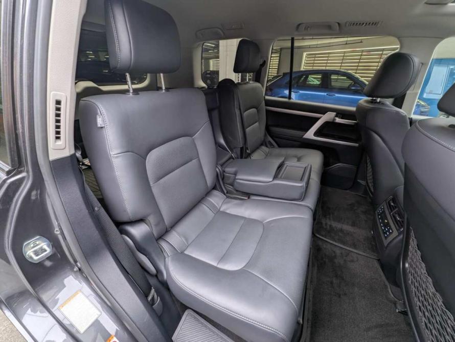 Toyota Land Cruiser 200 Series Рестайлинг 2 Москва  - изображение 12