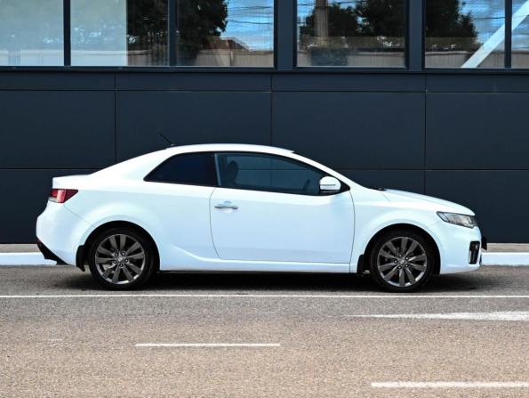 Kia Cerato II с пробегом 2011 года, цена 899 000 рублей, 287222 км, купе, Автокод Объявления
