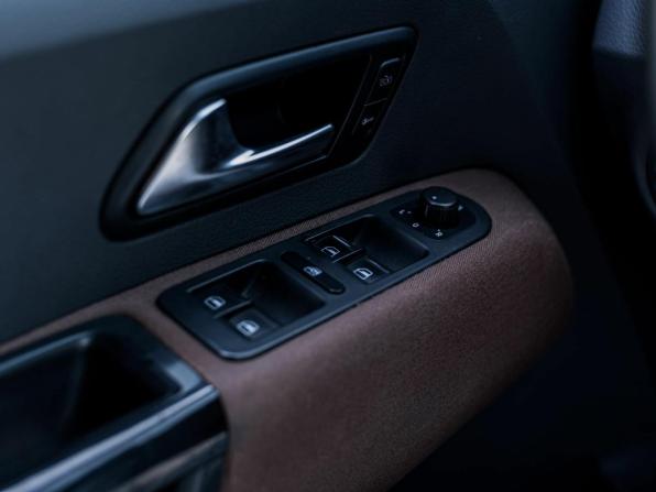 Volkswagen Amarok I с пробегом 2012 года, цена 1 105 000 рублей, 338799 км, пикап, Автокод Объявления