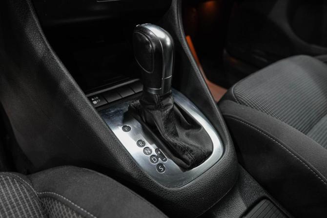 Volkswagen Golf VI с пробегом 2011 года, цена 679 000 рублей, 142000 км, хэтчбек, Автокод Объявления