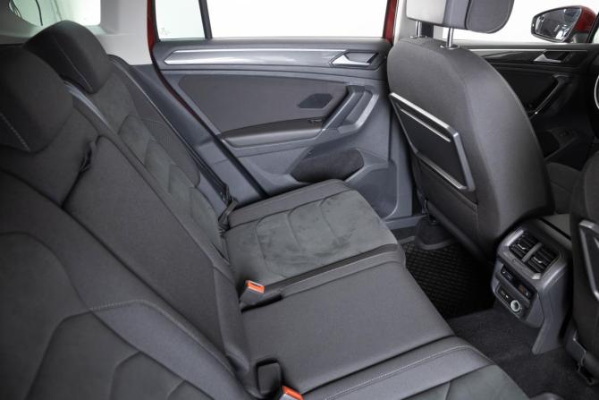 Volkswagen Tiguan II с пробегом 2017 года, цена 2 259 000 рублей, 98064 км, внедорожник, Автокод Объявления