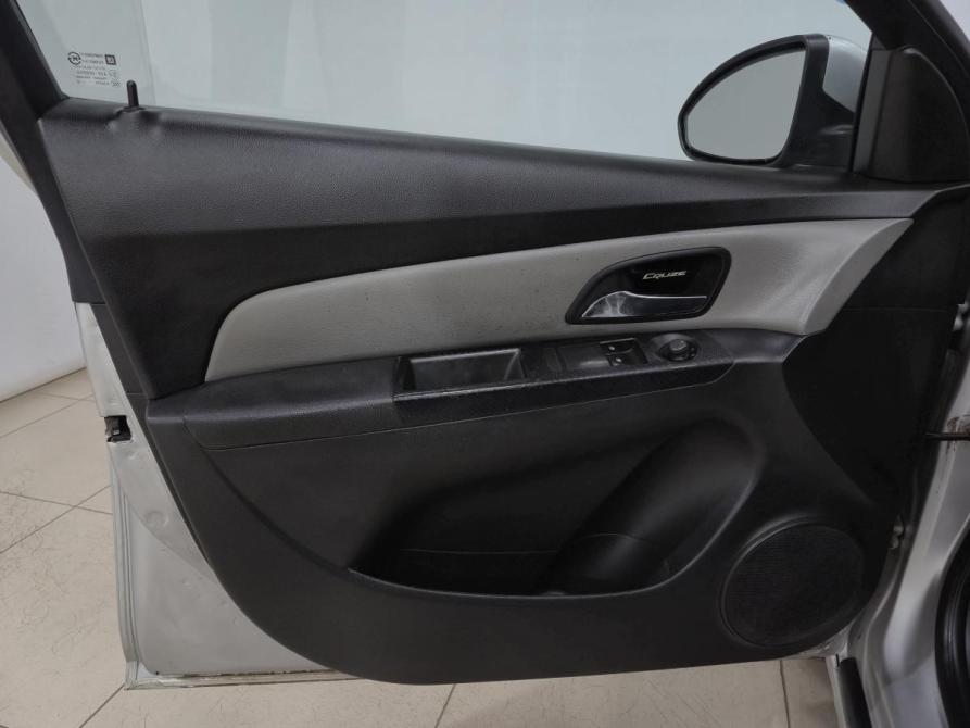 Chevrolet Cruze I Альметьевск  - изображение 9