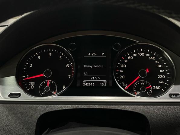 Volkswagen Passat B7 с пробегом 2011 года, цена 855 000 рублей, 242600 км, седан, Автокод Объявления