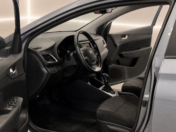 Hyundai Solaris II с пробегом 2017 года, цена 1 245 000 рублей, 85000 км, седан, Автокод Объявления