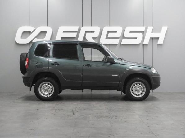 Chevrolet Niva I Рестайлинг с пробегом 2012 года, цена 500 000 рублей, 200098 км, внедорожник, Автокод Объявления