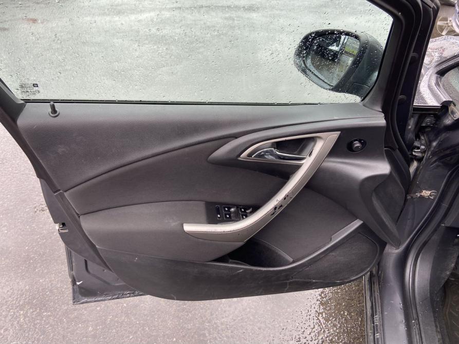 Opel Astra J Москва  - изображение 13