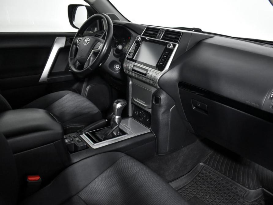 Toyota Land Cruiser Prado 150 Series Рестайлинг 2 Санкт-Петербург  - изображение 20