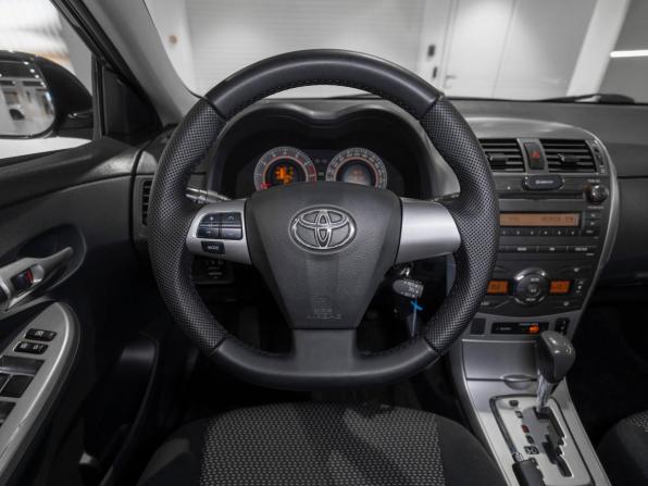 Toyota Corolla X (E140 E150) Рестайлинг с пробегом 2011 года, цена 975 000 рублей, 264188 км, седан, Автокод Объявления