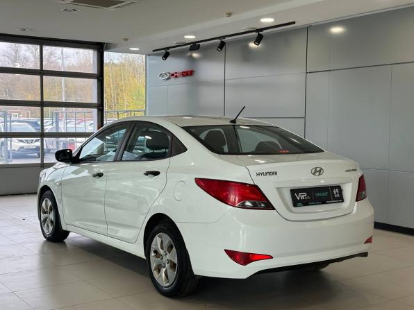 Hyundai Solaris I Рестайлинг с пробегом 2014 года, цена 897 000 рублей, 111597 км, седан, Автокод Объявления